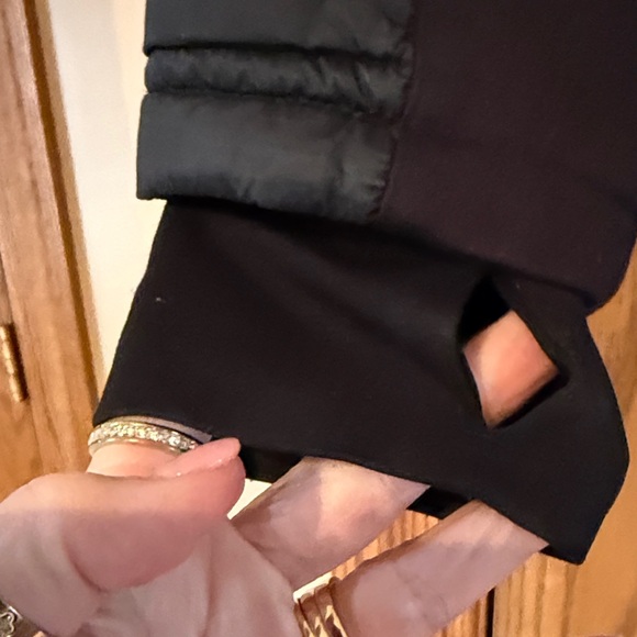 Michael Kors Women's black Puffer Jacket with Belt - Picture 7 of 12